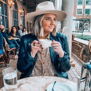 Meet your Posher, MaryKatherine!